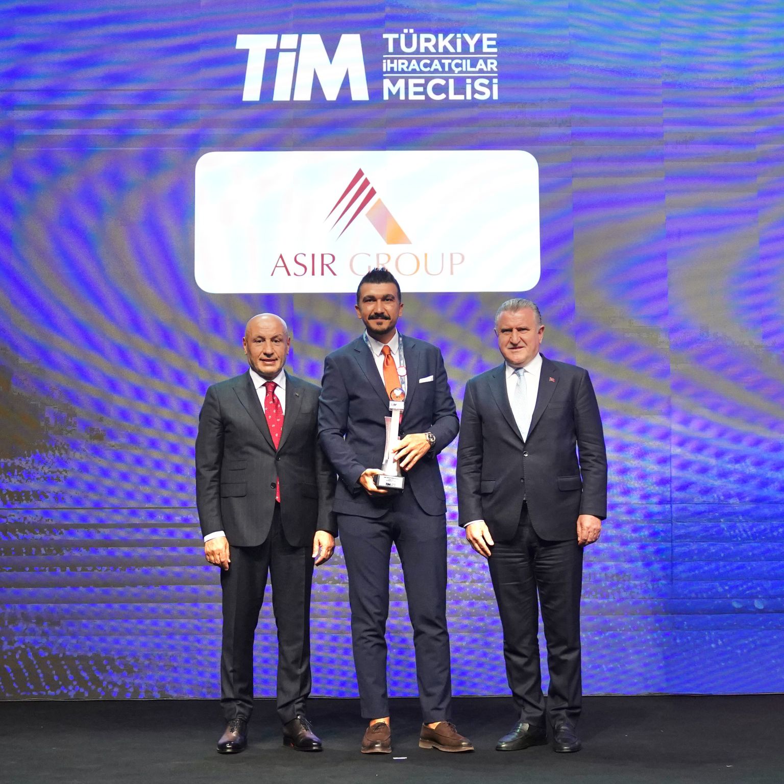 Asır Group | Türkiye İhracatçılar Meclisi, Asır Group’u İhracat Şampiyonları 2025’te E-İhracat Ödülü ile Onurlandırdı